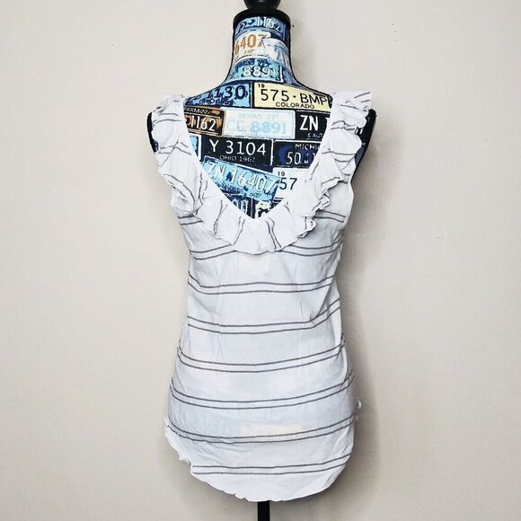 CHASER Double V-Neck Ruffle Tank Top Striped Raw Lettuce Hem White/Grey Sz M NWT - Picture 4 of 6